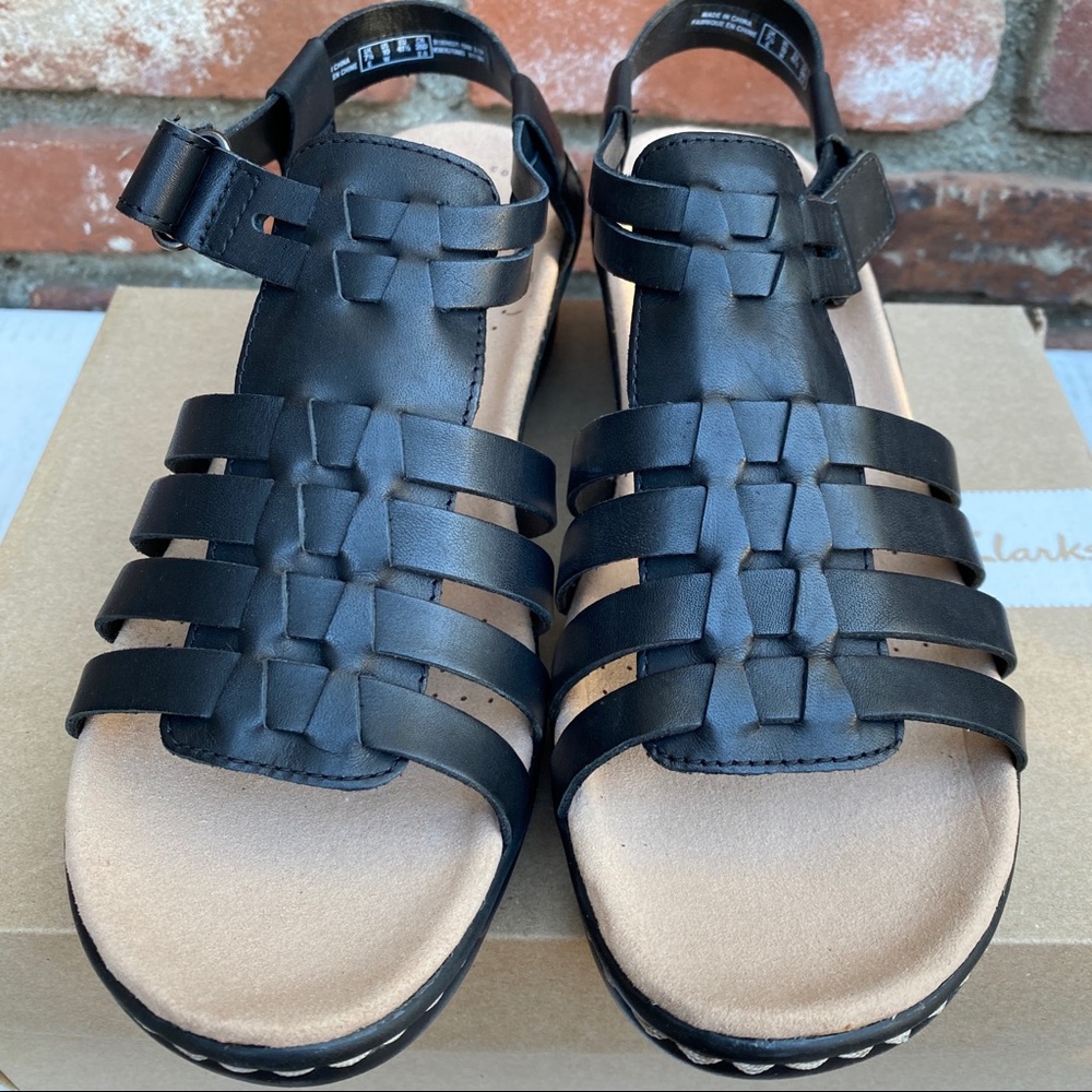 Ladies Clarks Lexi Bridge Leather Wedge Cushion Gladiator Sandals Size 10W.New
